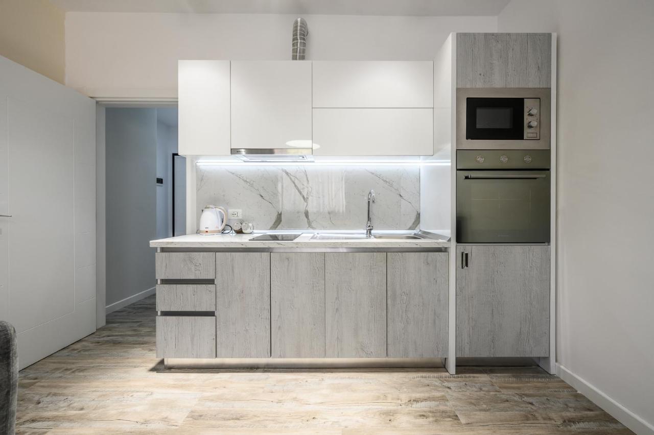 Miku Apartment-City Walk 1Bd Stylish Apartment Tiranë Eksteriør bilde