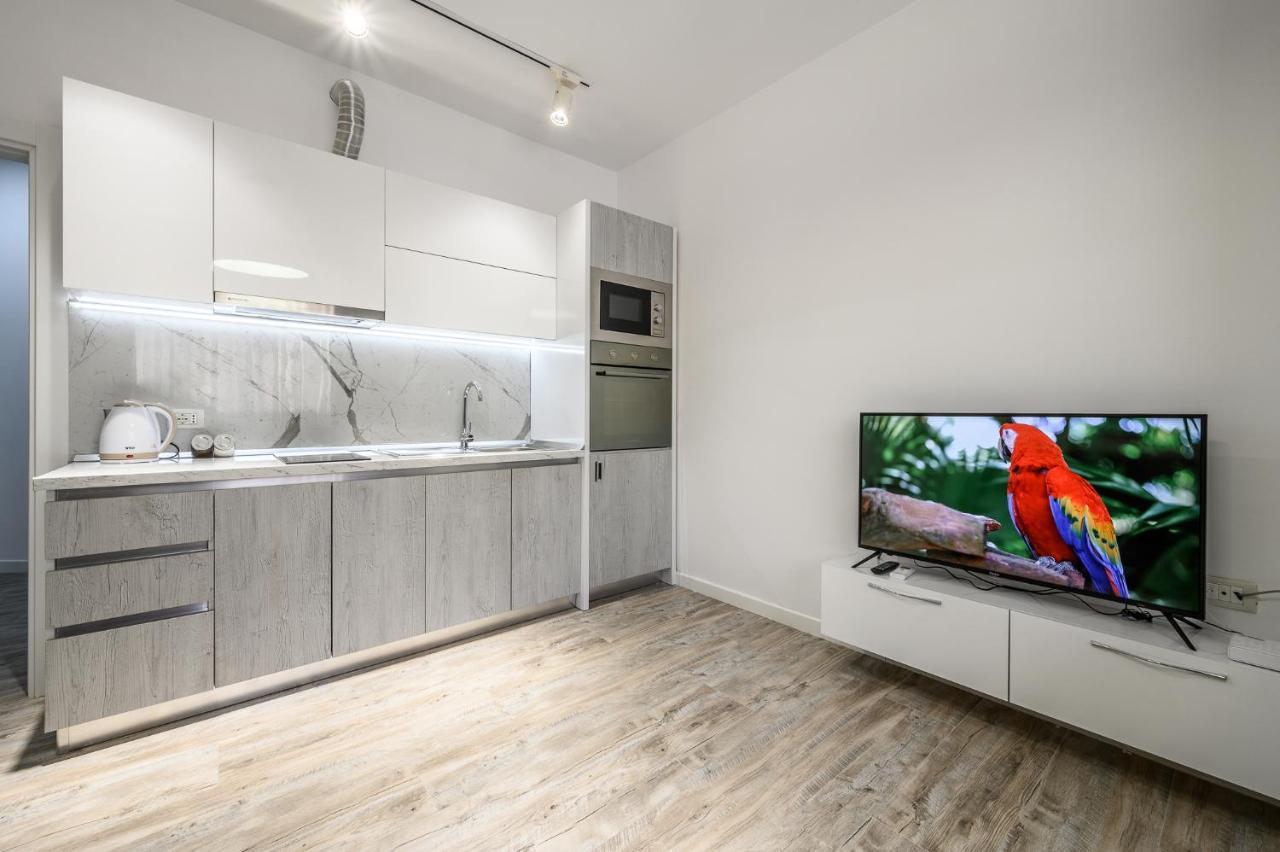 Miku Apartment-City Walk 1Bd Stylish Apartment Tiranë Eksteriør bilde