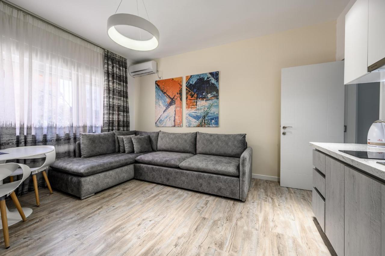 Miku Apartment-City Walk 1Bd Stylish Apartment Tiranë Eksteriør bilde
