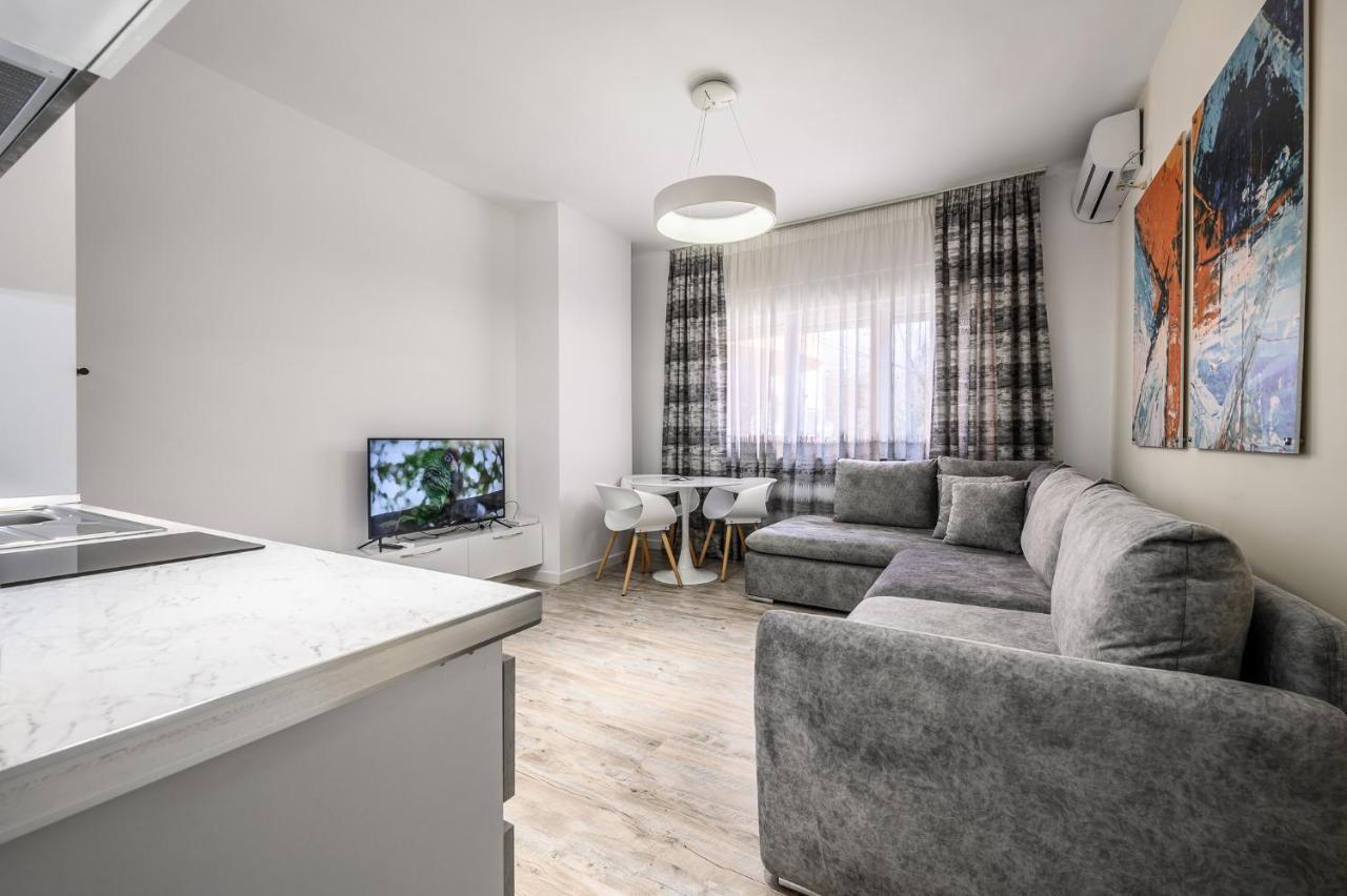 Miku Apartment-City Walk 1Bd Stylish Apartment Tiranë Eksteriør bilde